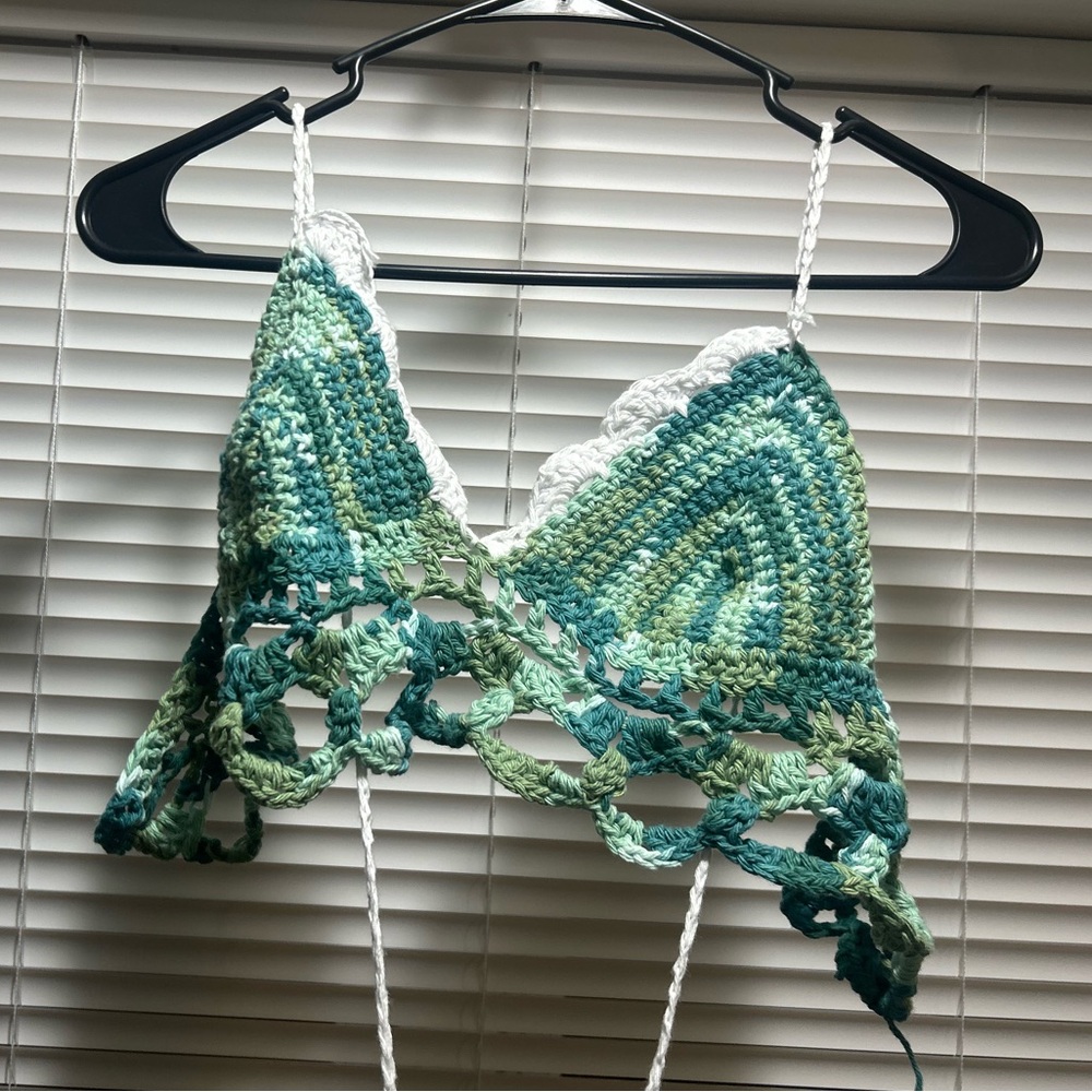 Crochet freehand lacey corset back bralette in green and white🧶
